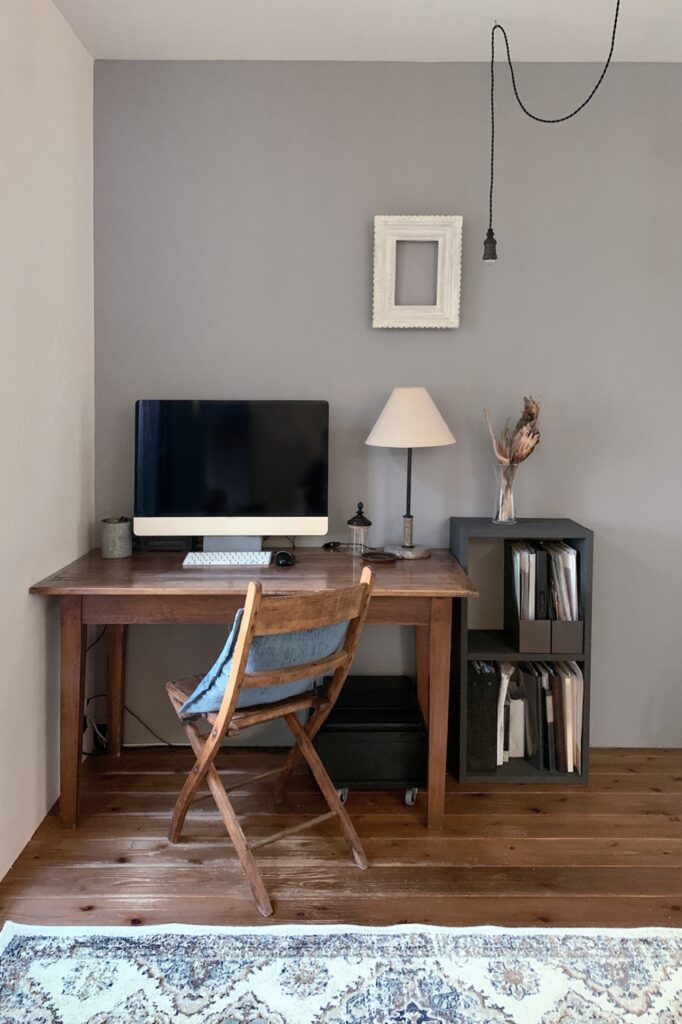construction-desk_20250911