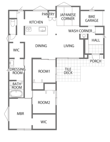 中津市の平屋注文住宅 回遊動線のある間取り図|アイランドキッチンと家事楽裏動線、バイクガレージのある30坪台の家